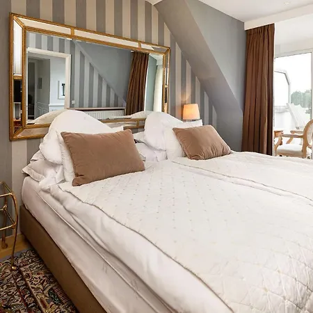 Manoir Du Dragon Hotel 4*