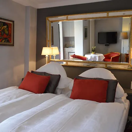 Отель Manoir Du Dragon 4*