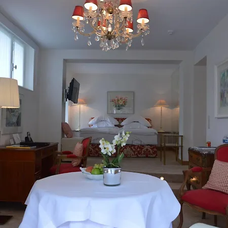 Отель Manoir Du Dragon