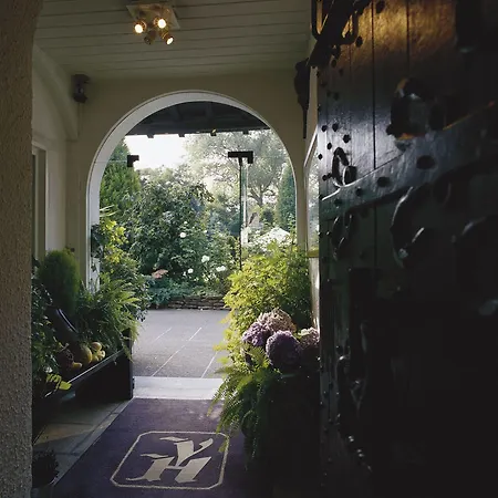 Manoir Du Dragon Отель